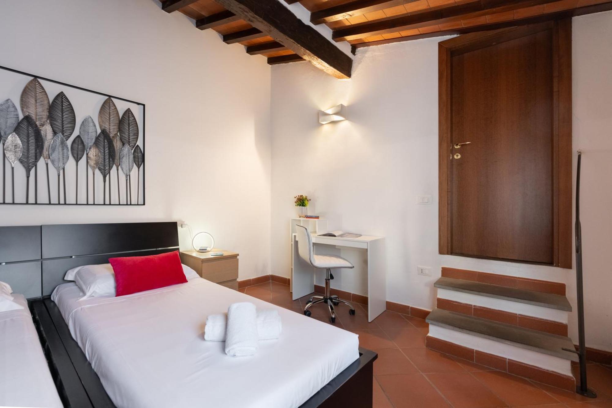 Senese 38 - Keys Of Italy Apartment ฟลอเรนซ์ ภายนอก รูปภาพ