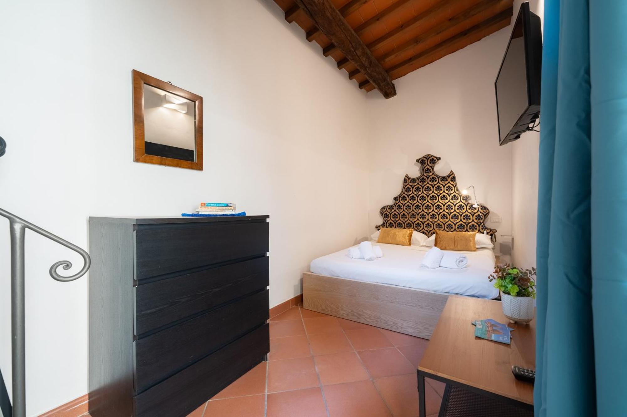Senese 38 - Keys Of Italy Apartment ฟลอเรนซ์ ภายนอก รูปภาพ